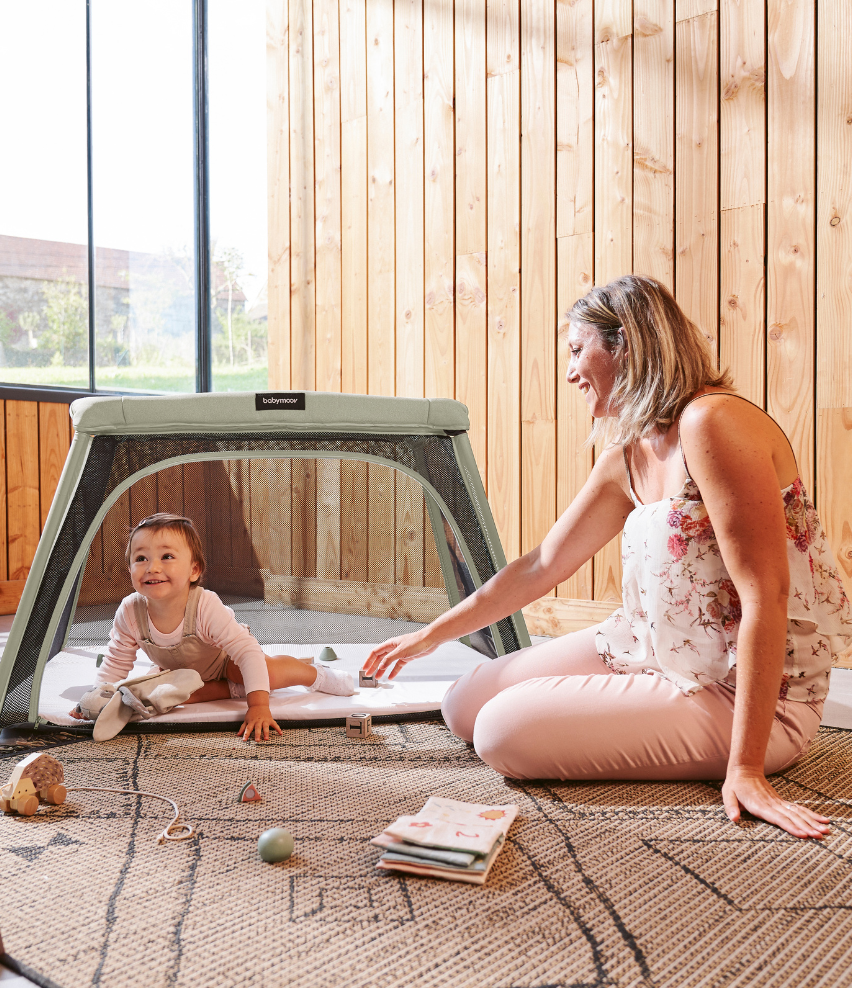 Reisbed met geïntegreerde wieg - Moov & Comfy Refurbished
